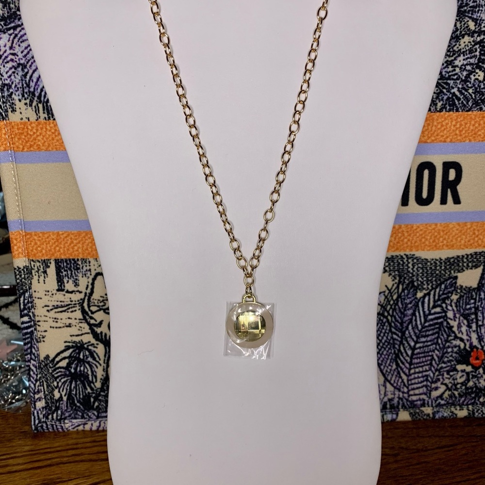 Repurposed Gold Reversible Necklace - Picture 4 of 4